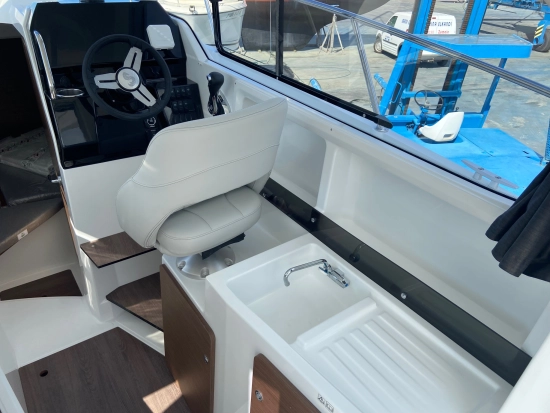 Beneteau Antares 8 V2 neu zum verkauf