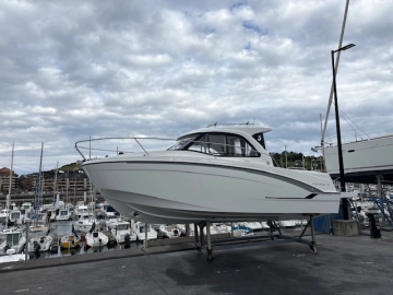 Beneteau Antares 7 Ob brand new for sale