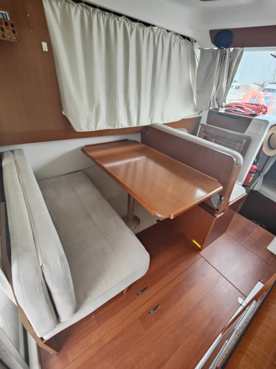 Beneteau Antares 8 gebraucht zum verkauf