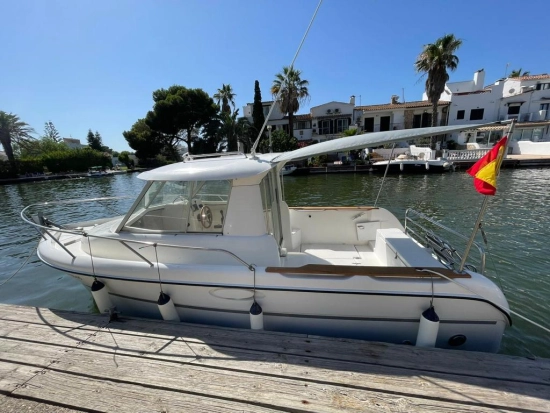 Ocqueteau 645 preowned for sale