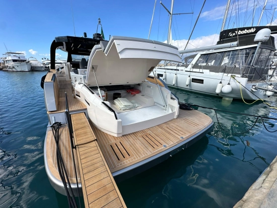 Cayman Yachts 540WA brand new for sale