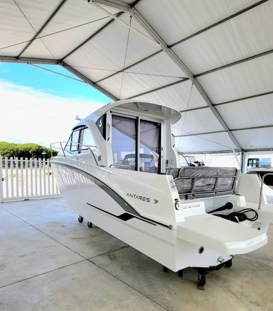 Beneteau Antares 7 OB brand new for sale