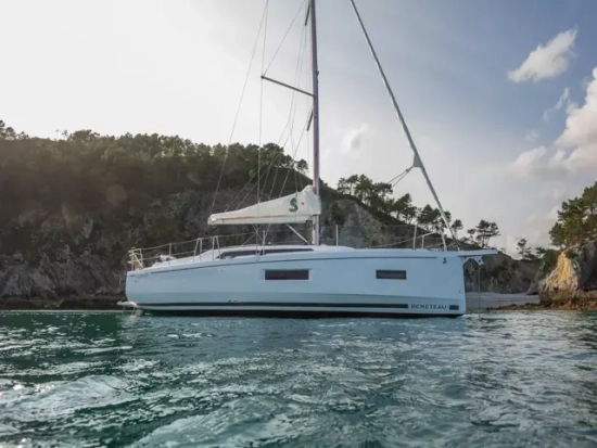 Beneteau Oceanis 37.1 brand new for sale