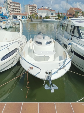 Beneteau Flyer 750 preowned for sale