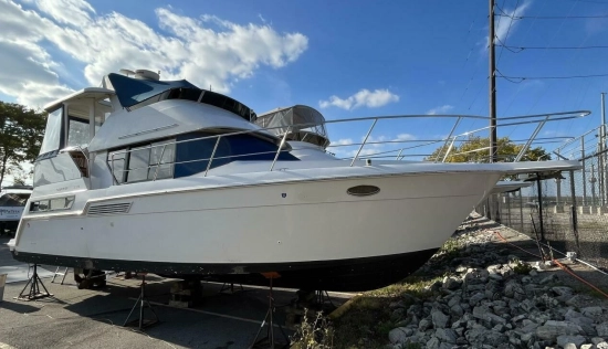 Carver 43 AFT CABIN preowned for sale