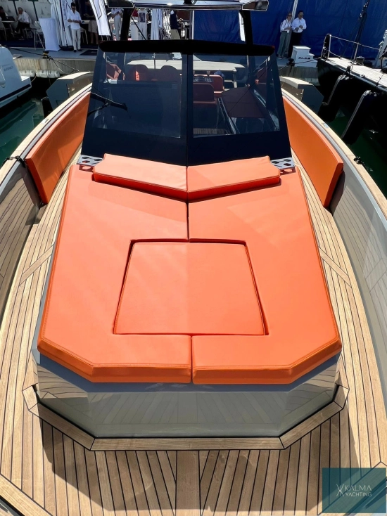 Evo Yachts R4 XT WA gebraucht zum verkauf