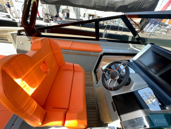 Evo Yachts R4 XT WA gebraucht zum verkauf