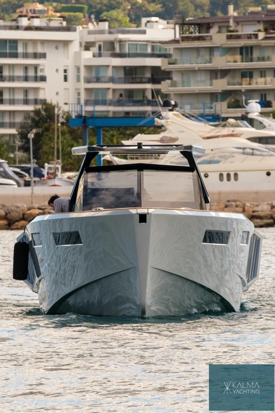 Evo Yachts R4 XT WA gebraucht zum verkauf