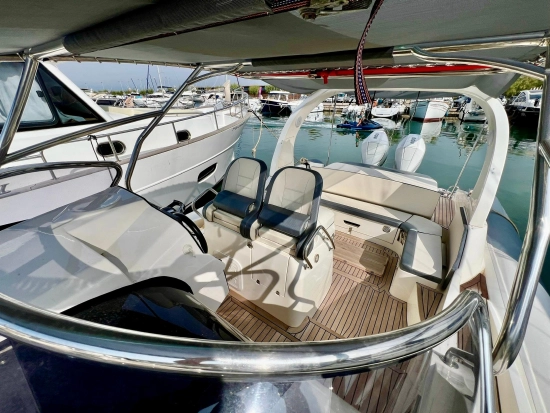 Nuova Jolly Prince 38 Sport Cabin gebraucht zum verkauf