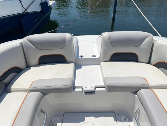 Crownline 270 gebraucht zum verkauf