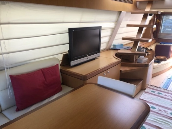 Ferretti 630 gebraucht zum verkauf