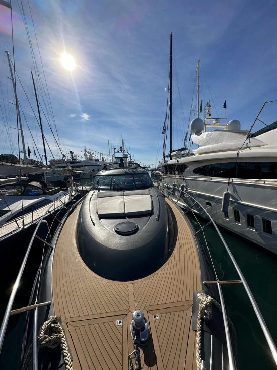 Princess V65 gebrauchtes zum verkauf