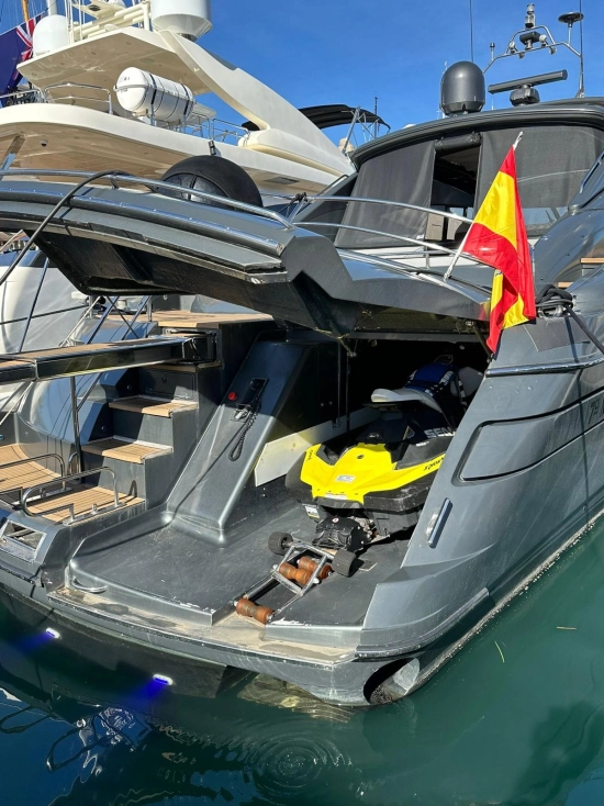 Princess V65 gebrauchtes zum verkauf