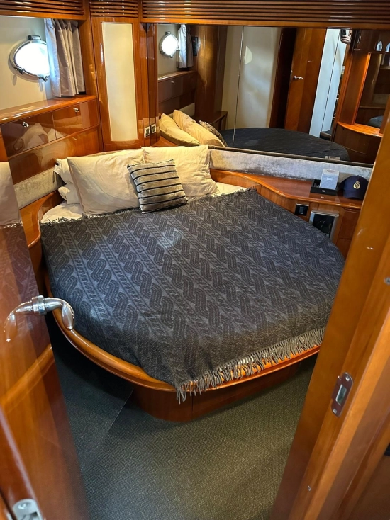 Princess V65 gebrauchtes zum verkauf