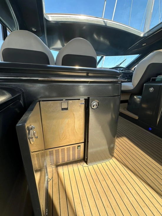 Princess V65 gebrauchtes zum verkauf