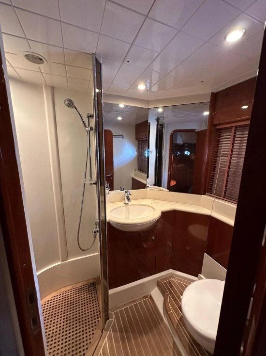 Princess V65 gebrauchtes zum verkauf