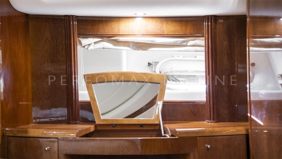 Azimut 85 Flybridge gebraucht zum verkauf