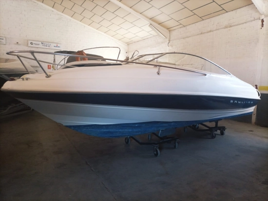 Bayliner CAPRI 2052 LS preowned for sale