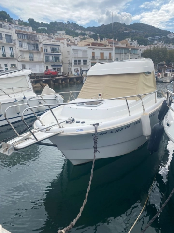 Beneteau Antares 650 HB preowned for sale