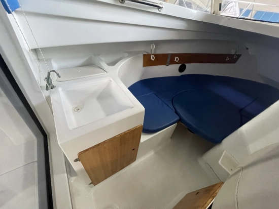 Beneteau Antares 650 HB preowned for sale