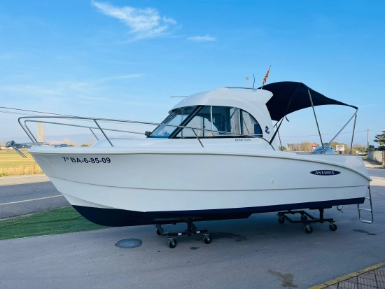 Beneteau Antares 650 HB preowned for sale