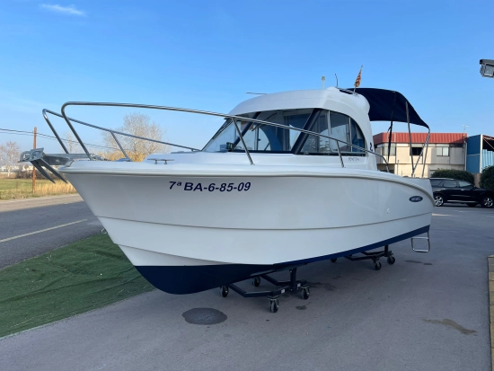 Beneteau Antares 650 HB preowned for sale