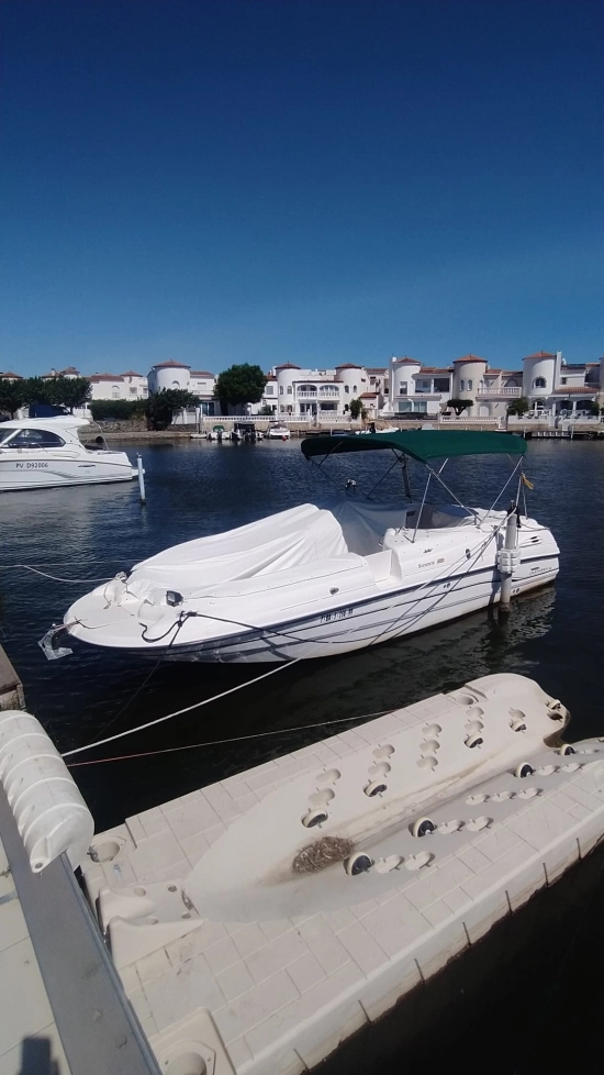 Chaparral SUNESTA 232 preowned for sale