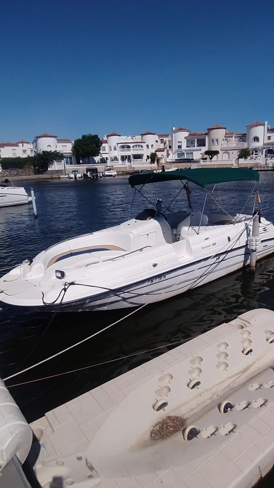 Chaparral SUNESTA 232 preowned for sale