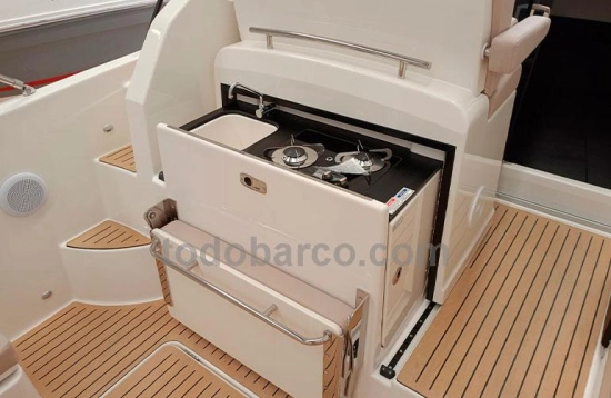 Quicksilver Sundeck Activ 875 brand new for sale