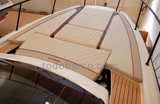 Quicksilver Sundeck Activ 875 brand new for sale