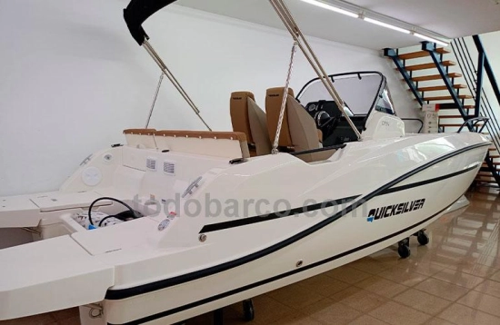 Quicksilver Open Activ 605 brand new for sale