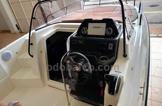 Quicksilver Sundeck Activ 755 brand new for sale