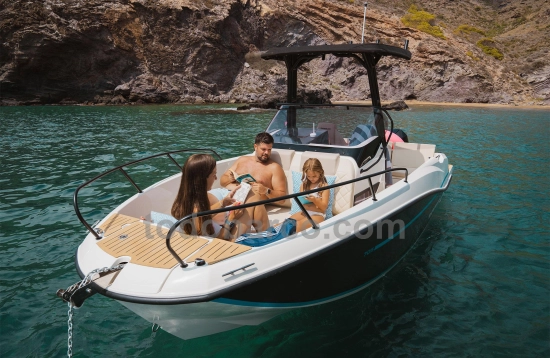 Quicksilver Open Activ 705 brand new for sale