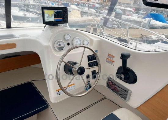 Quicksilver Pilothouse 640 preowned for sale