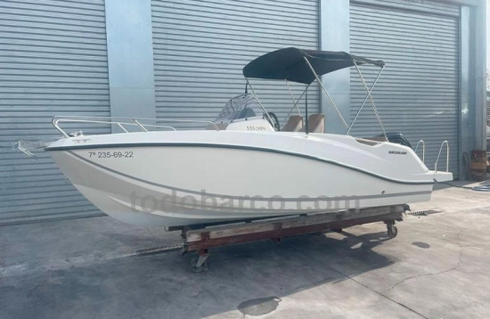 Quicksilver Open Activ 555 preowned for sale