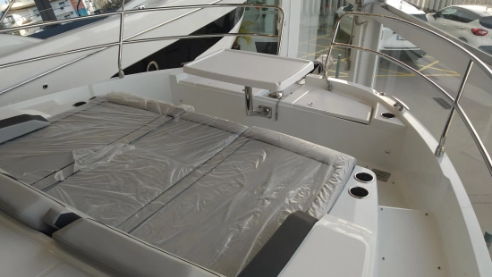 Jeanneau Merry Fisher 1295 FLY brand new for sale