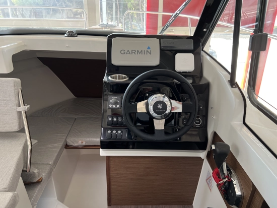 Jeanneau Merry Fisher 695 SERIE 2 brand new for sale