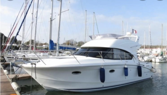 Beneteau Antares 36 FLY gebraucht zum verkauf