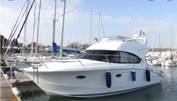 Beneteau Antares 36 FLY preowned for sale