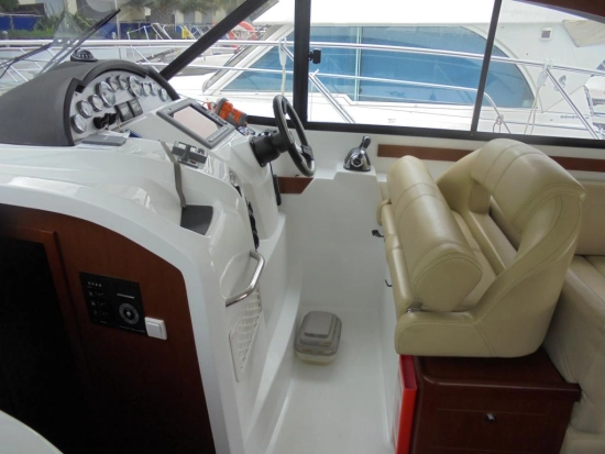 Beneteau Antares 36 FLY gebraucht zum verkauf