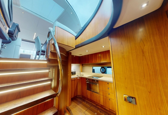 Sunseeker 68 Sport Yacht gebraucht zum verkauf