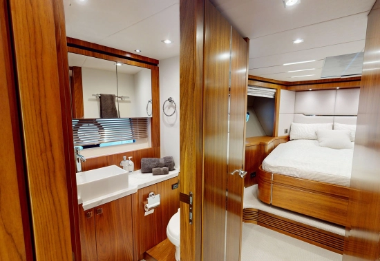 Sunseeker 68 Sport Yacht gebraucht zum verkauf