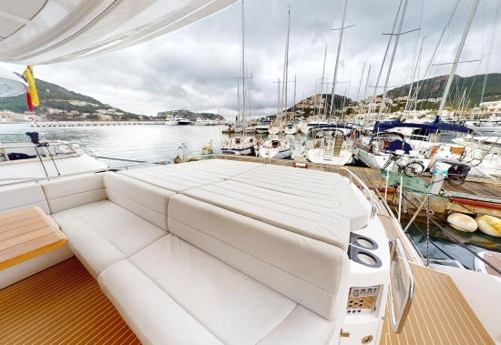 Sunseeker 68 Sport Yacht gebraucht zum verkauf