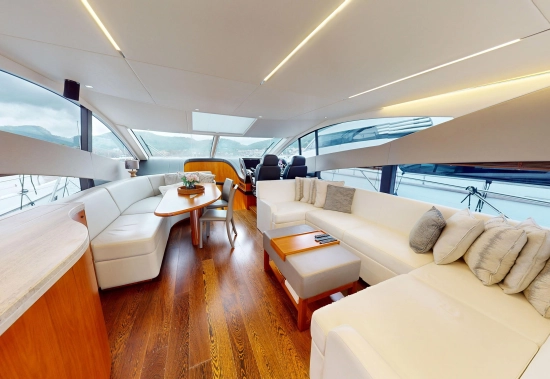 Sunseeker 68 Sport Yacht gebraucht zum verkauf