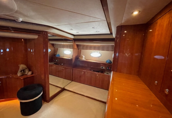 Sunseeker Manhattan 80 preowned for sale