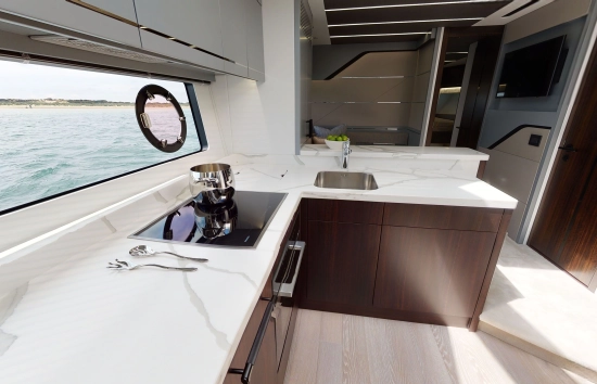 Sunseeker Predator 74 XPS gebraucht zum verkauf