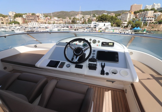 Fairline Squadron 68 preowned for sale