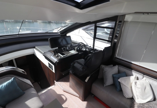 Sunseeker 65 Sport Yacht preowned for sale