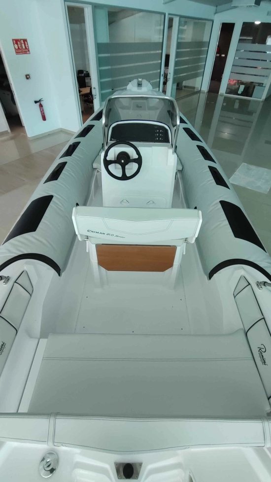 Ranieri International RANIERI CAYMAN 21 SPORT brand new for sale