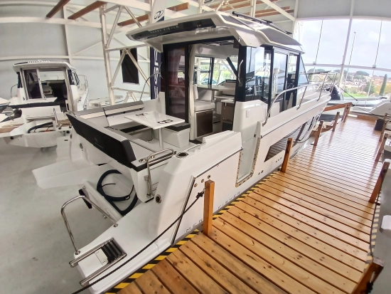 Jeanneau Merry Fisher 895 Serie 2 brand new for sale